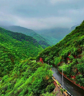 Thirumoorthy Falls Tour